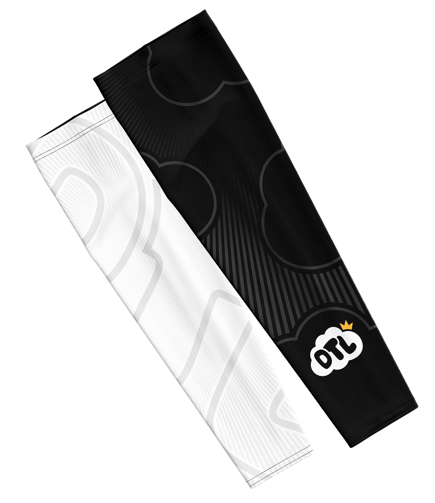 Dreams To Legends PRO Sleeves - ARMA