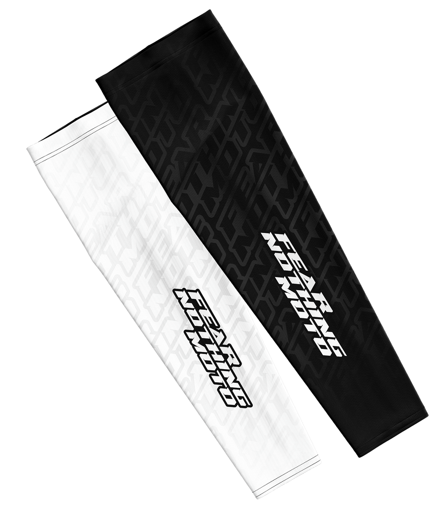 Fear Nothing Moto PRO Sleeves - ARMA